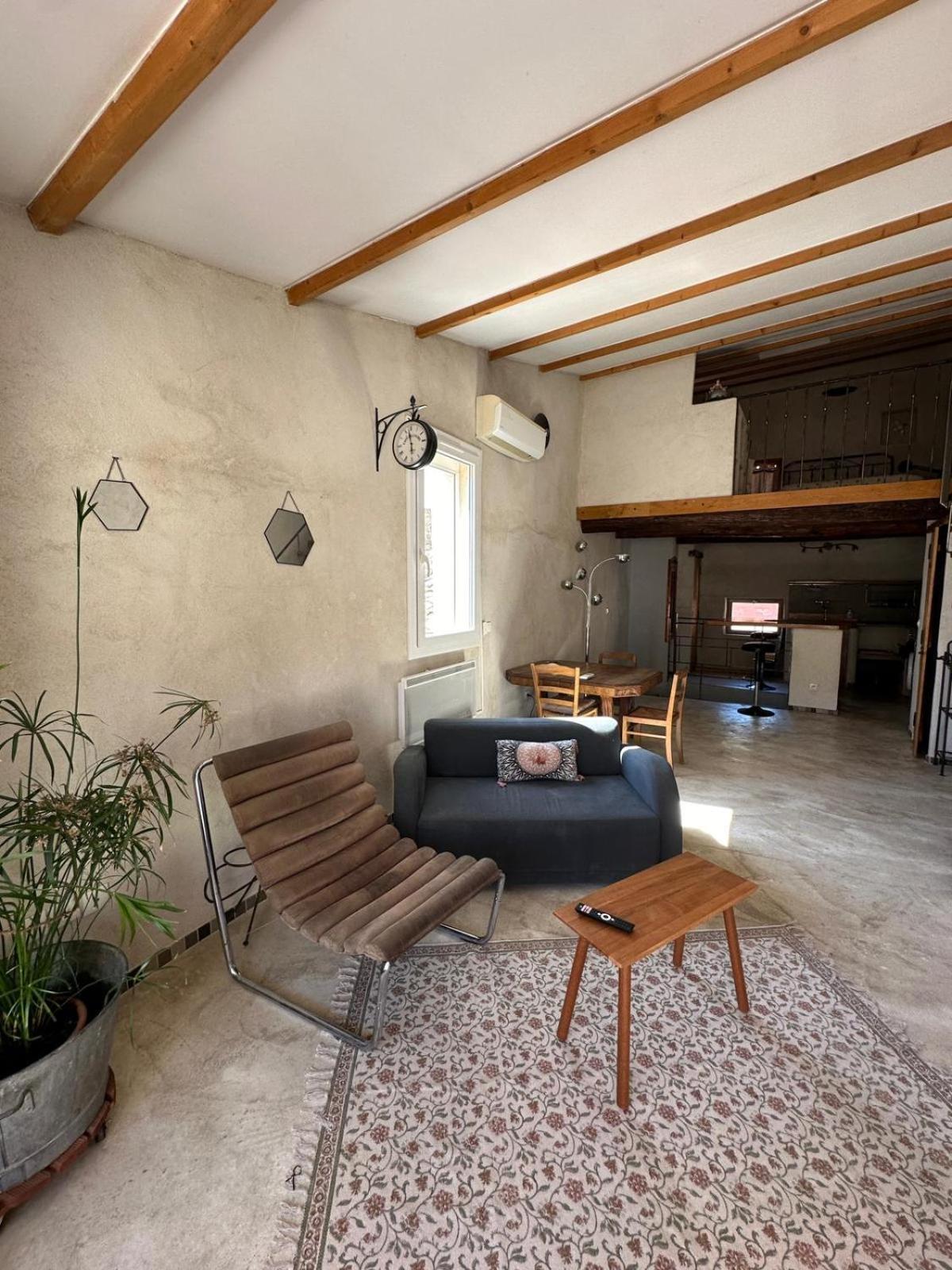 Les Toits Nyonsais Apartment Exterior photo